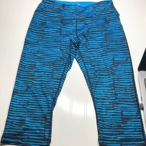 Zella Blue Black Capri Legging Yoga Workout Pants